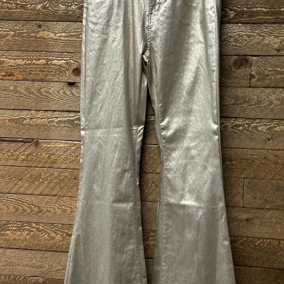 SHEIN Tall XL Metallic Flare Pants in Coated Champagne Size XL. NEVER WORN - Picture 3 of 10
